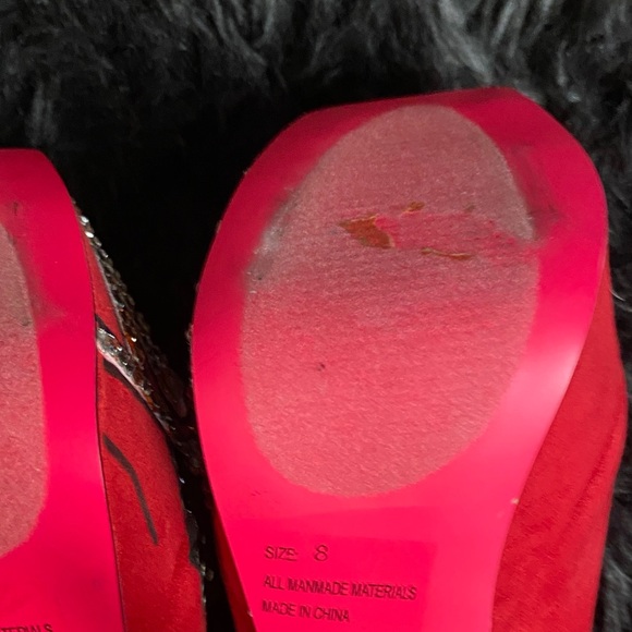 Qupid Vibrant St. Louis Cardinals Red Heels with Rhinestone Embellishments - Picture 8 of 8